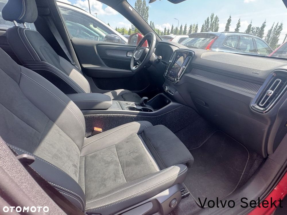 Volvo XC 40 - 30
