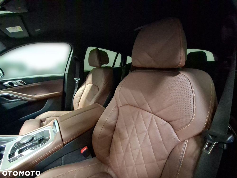 BMW X6 - 13
