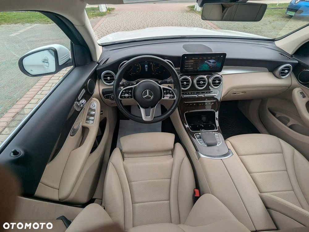 Mercedes-Benz GLC - 16