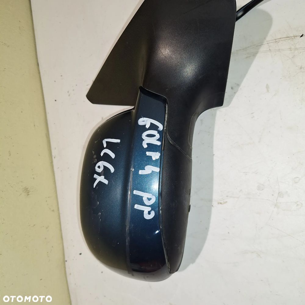 LUSTERKO PRAWE GOLF IV BORA LC6X - 2
