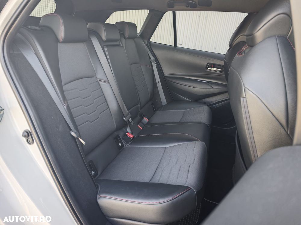 Toyota Corolla 1.8 HSD Exclusive interior Negru - 37