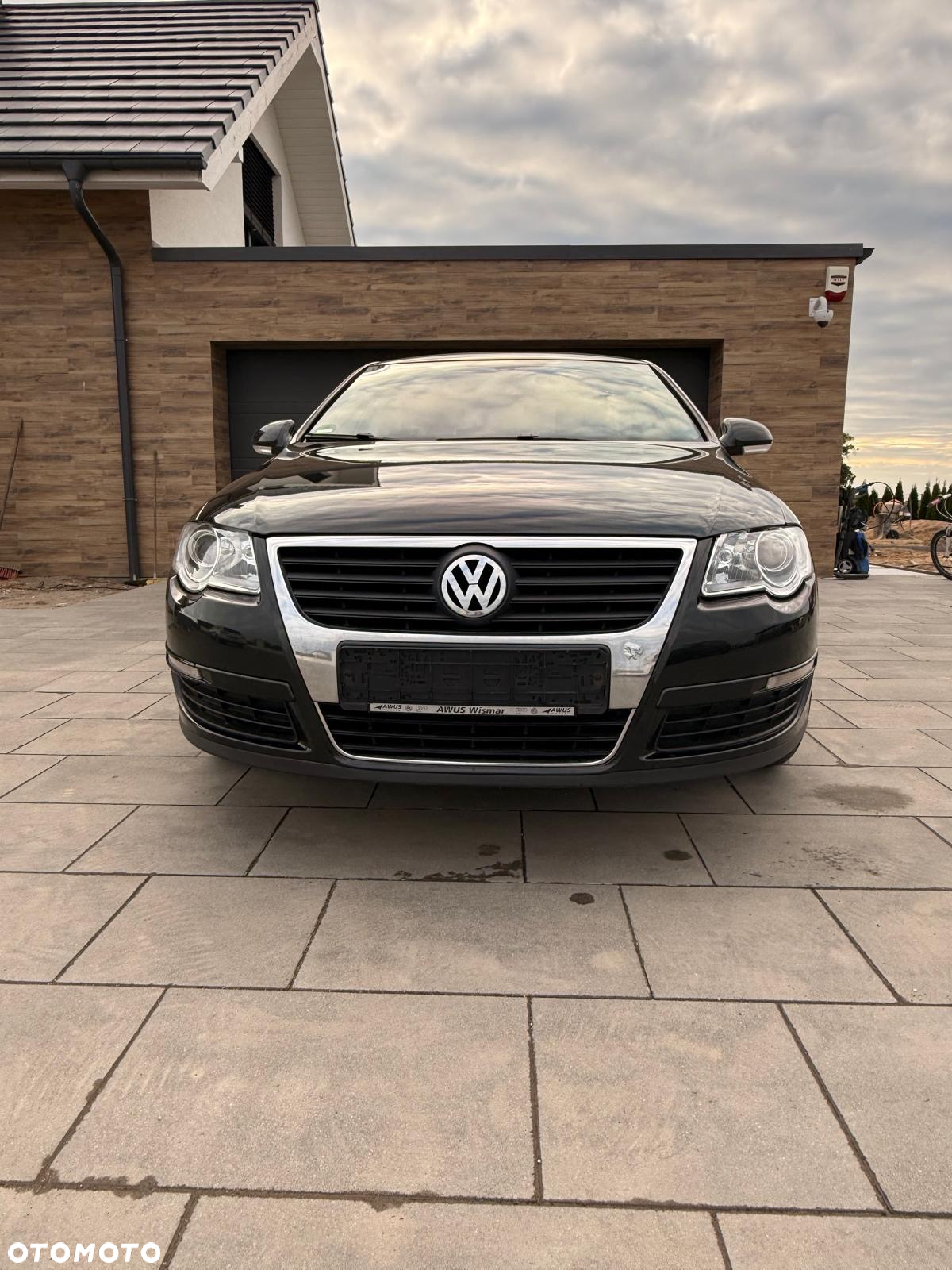 Volkswagen Passat 2.0 FSI Comfortline - 4