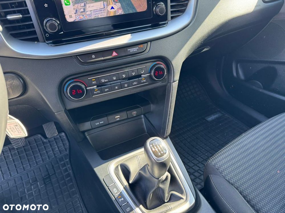 Kia Ceed 1.5 T-GDI M - 13