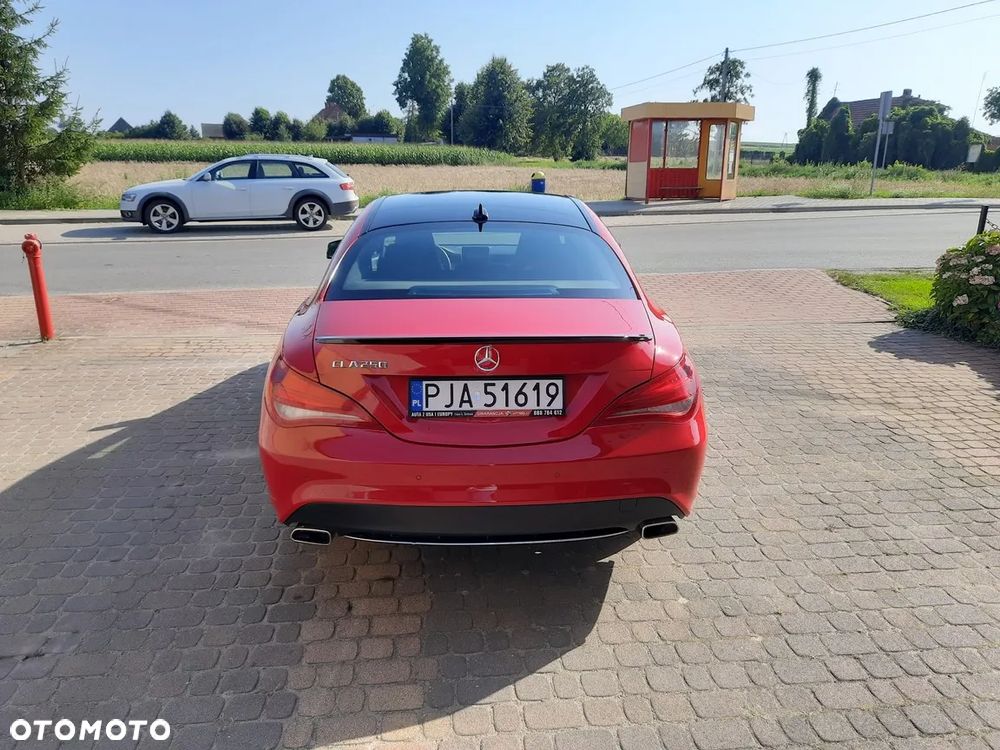 Mercedes-Benz CLA 250 7G-DCT Sport - 10
