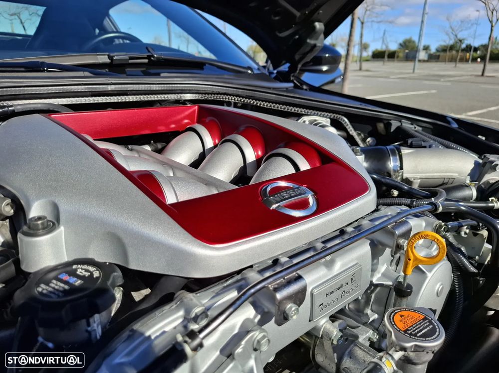 Nissan GT-R 3.8 V6 Black Edition - 18
