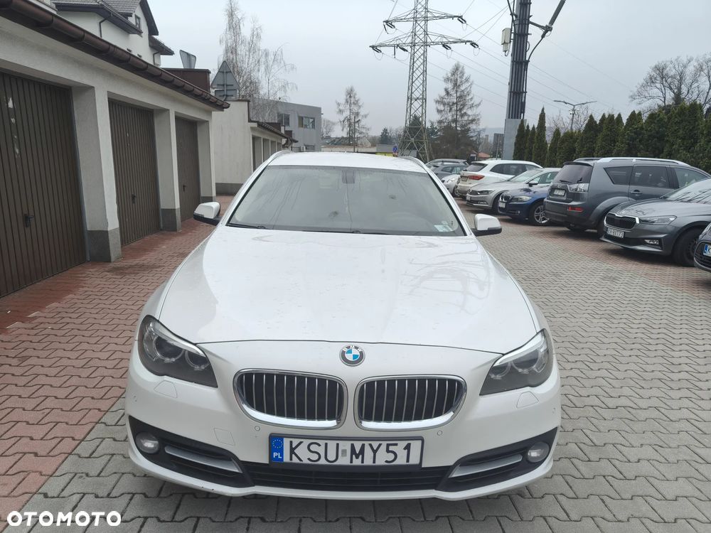 BMW Seria 5 520d xDrive - 12
