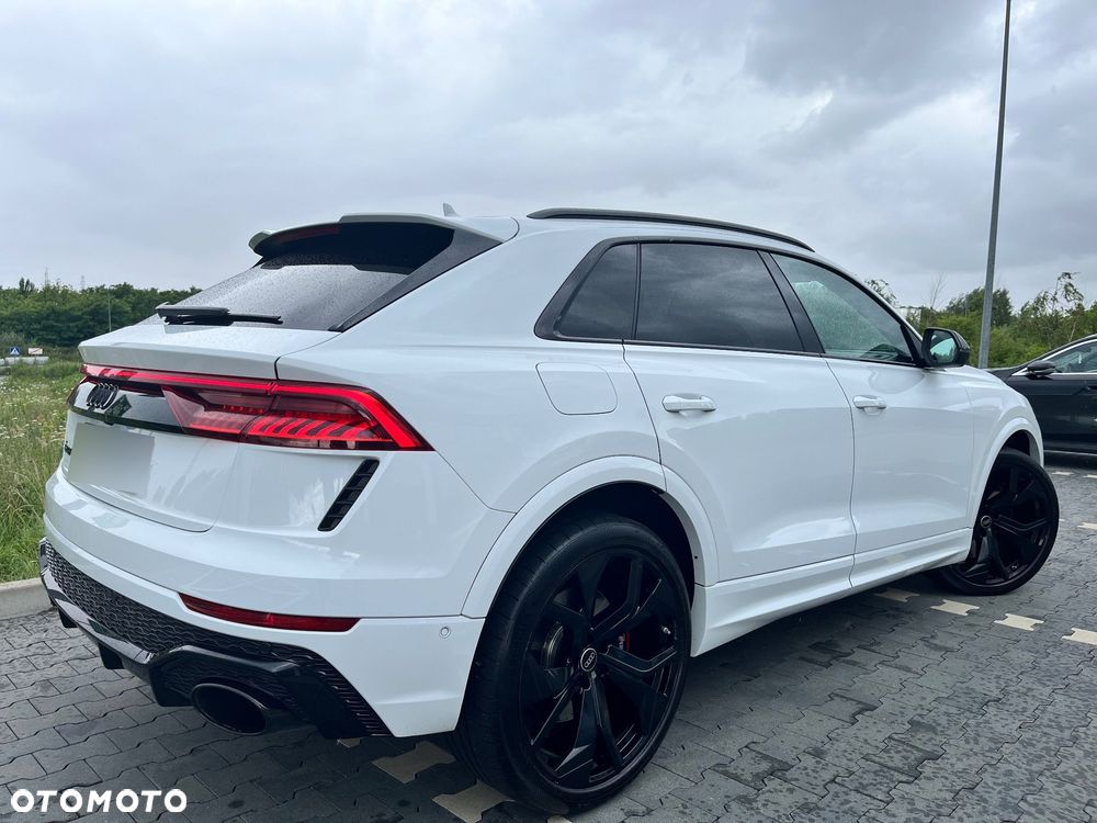 Audi RS Q8 - 6