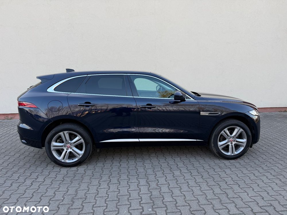 Jaguar F-Pace 2.0 D200 mHEV AWD SE - 2