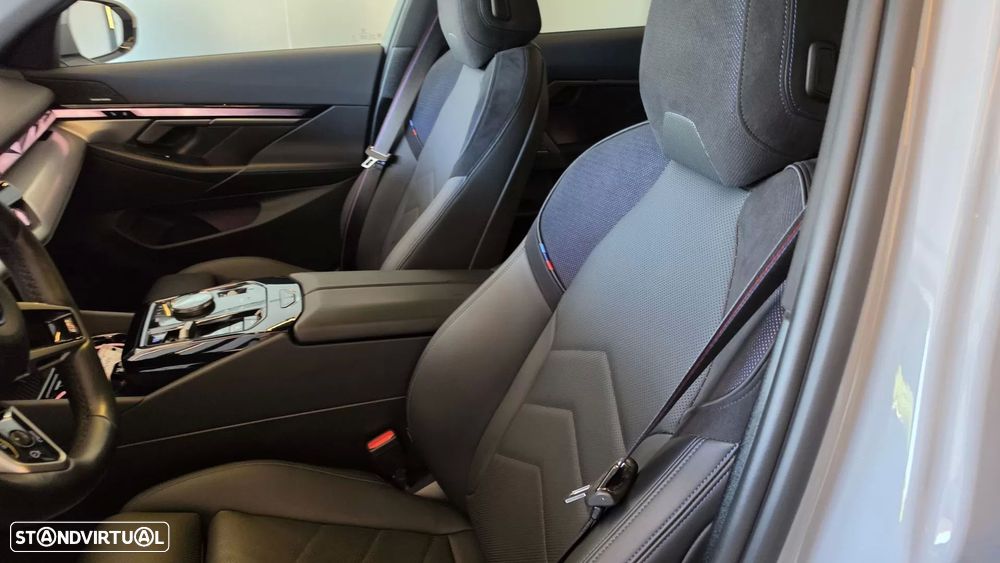 BMW i5 eDrive40 Pack Desportivo M Pro - 37