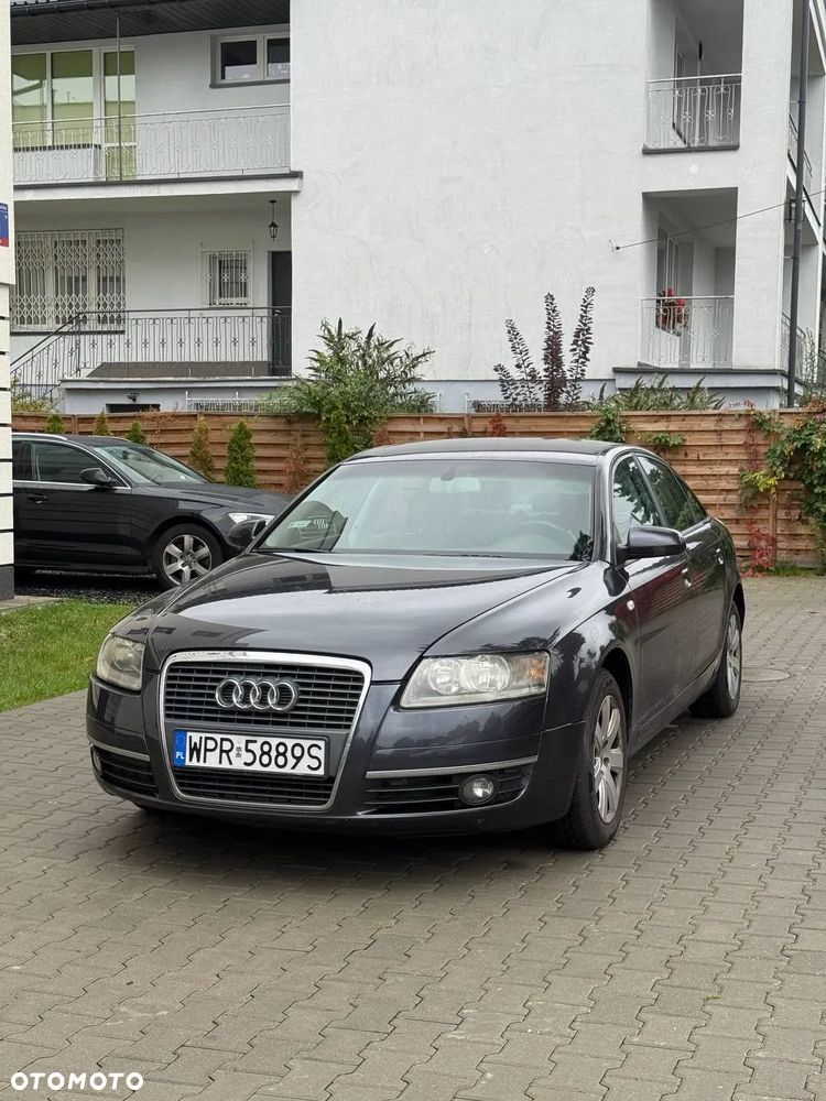 Audi A6 - 1