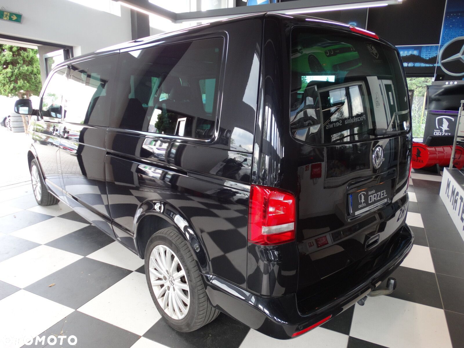 Volkswagen Multivan - 4