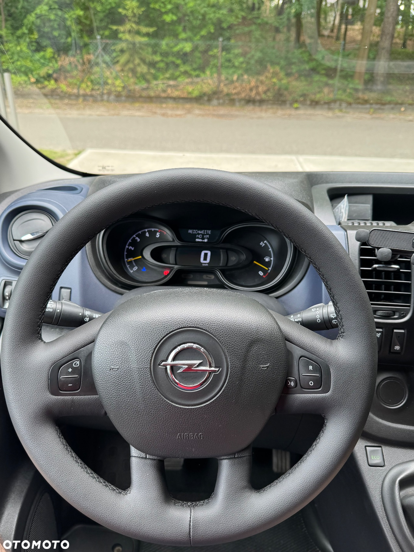 Opel Vivaro - 14