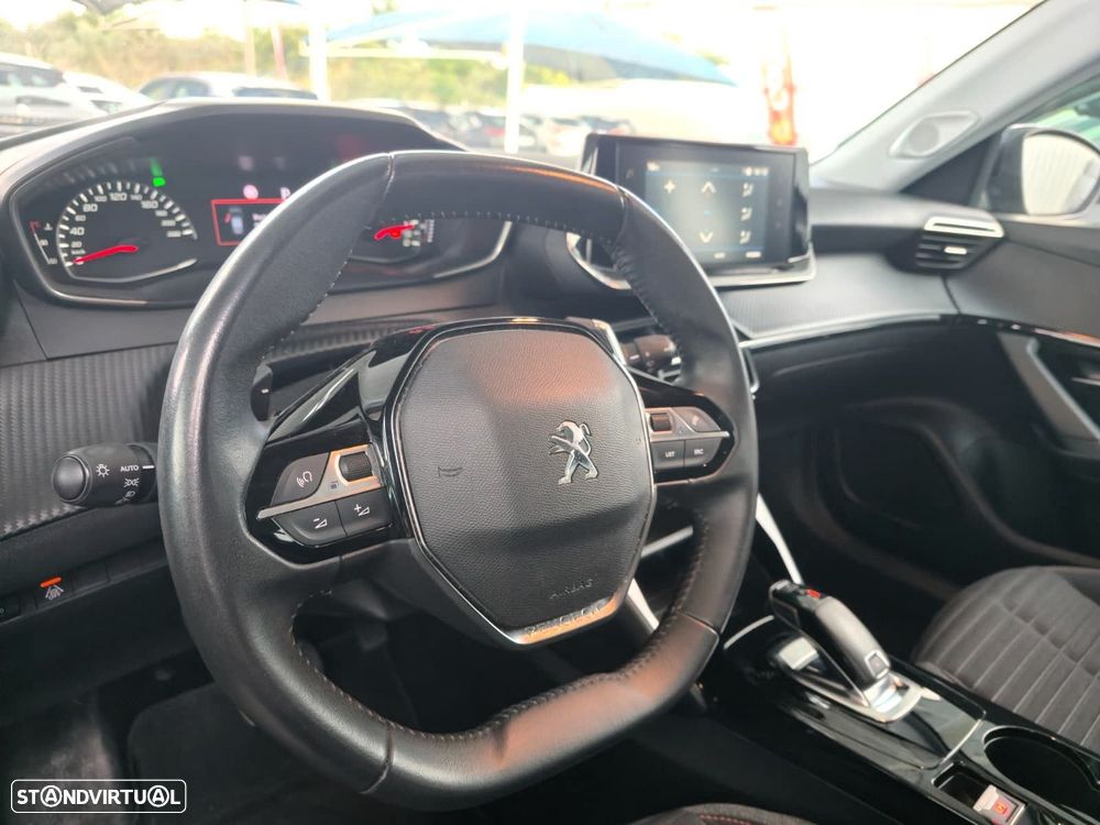 Peugeot 2008 1.2 PureTech Active Pack EAT8 - 10