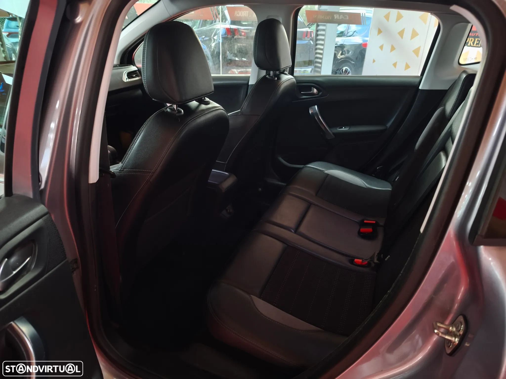 Peugeot 2008 1.6 e-HDi Active - 24