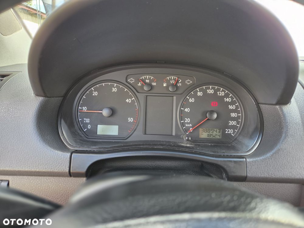Volkswagen Polo - 4