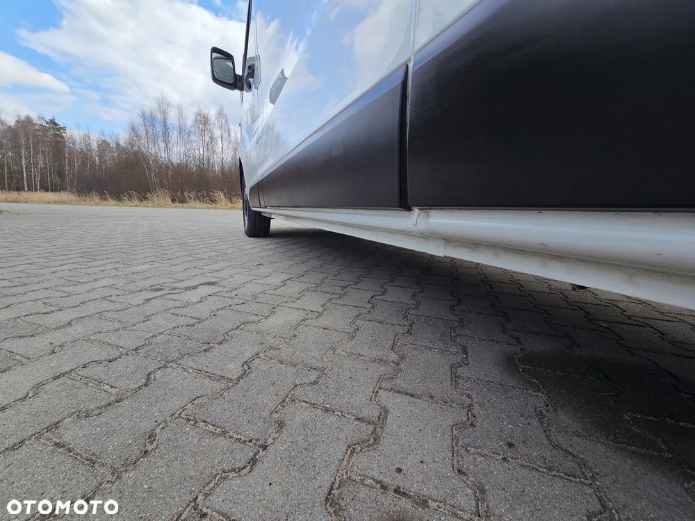 Renault Trafic - 12