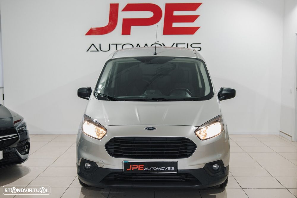 Ford Transit Courier - 2