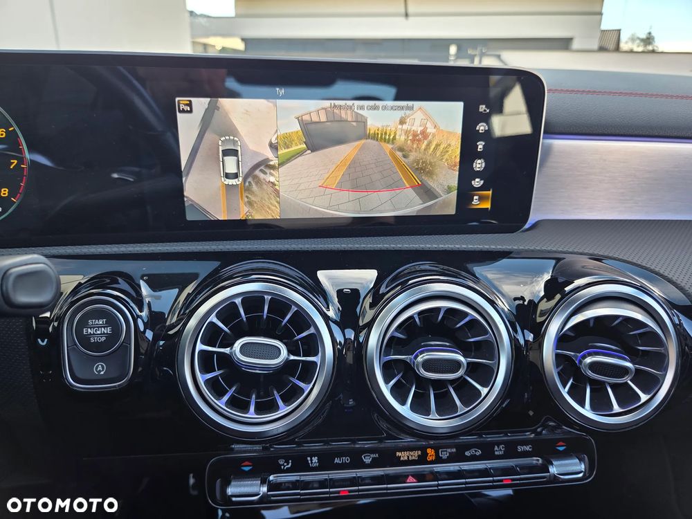 Mercedes-Benz CLA 220 AMG Line 7G-DCT - 32