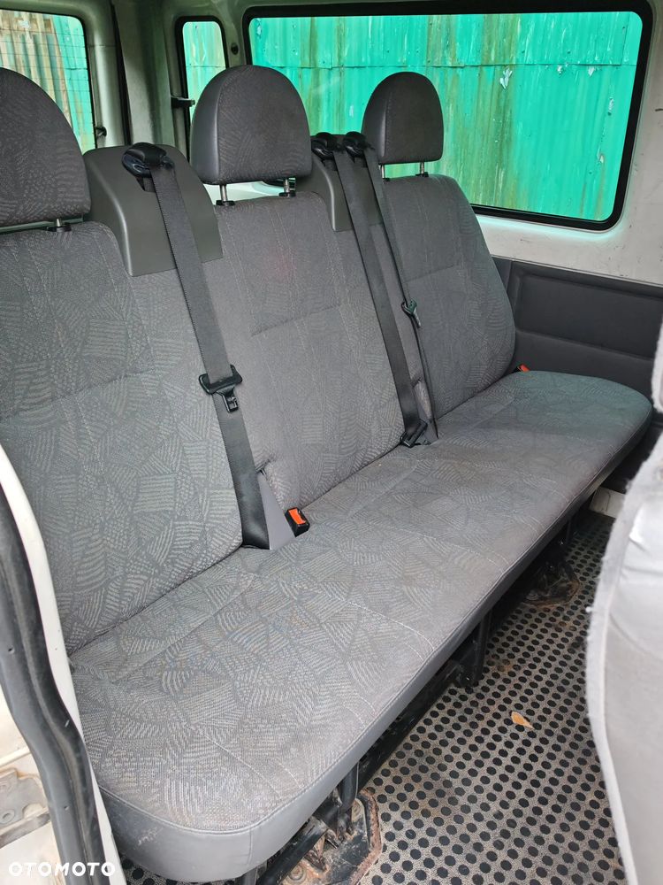Ford Transit - 12