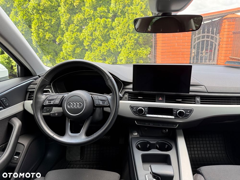 Audi A4 Limousine 35 TFSI Sport S tronic - 14