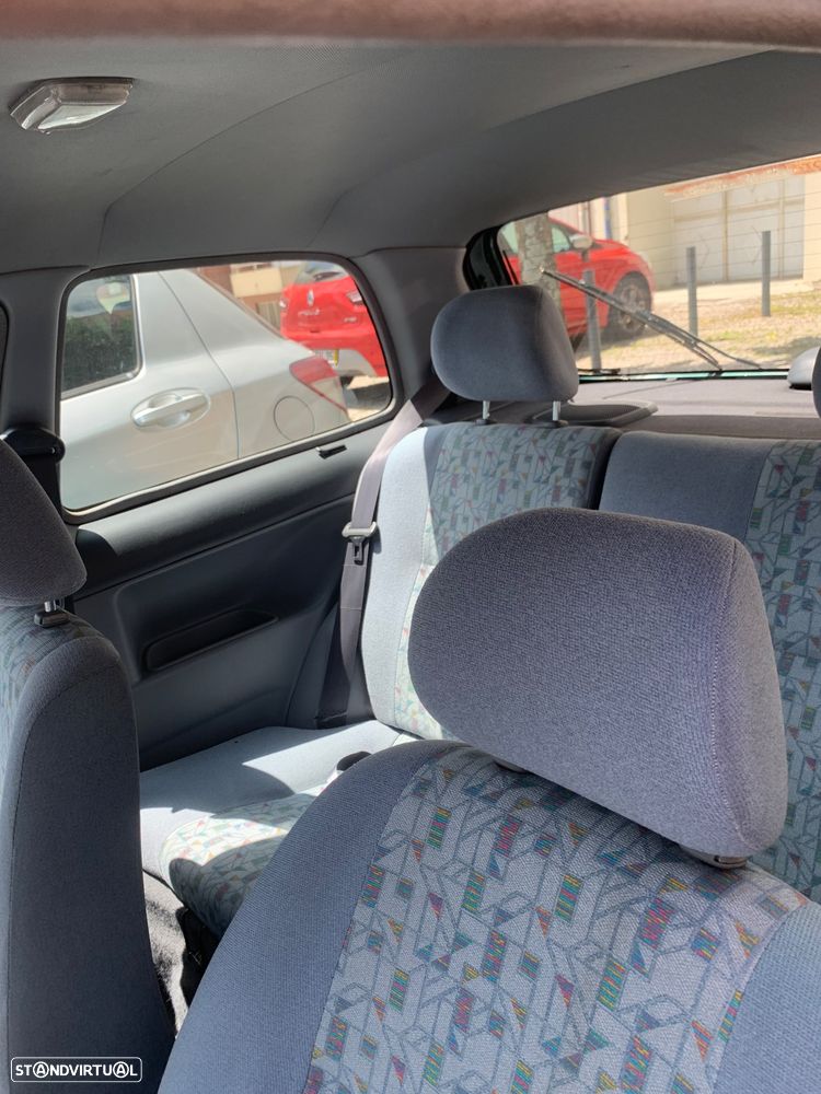 Toyota Starlet 1.3 - 3