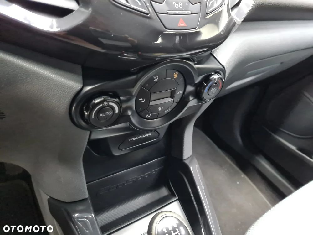 Ford EcoSport 1.5 TDCi TREND - 24
