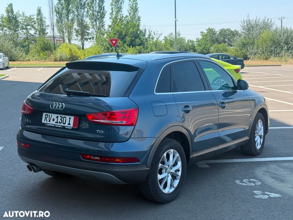 Audi Q3 2.0 35 TDI S tronic Advanced - 3