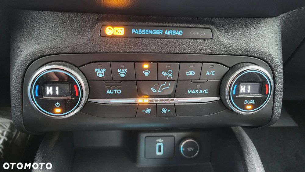 Ford Focus 1.5 EcoBlue Start-Stopp-System COOL&CONNECT - 21