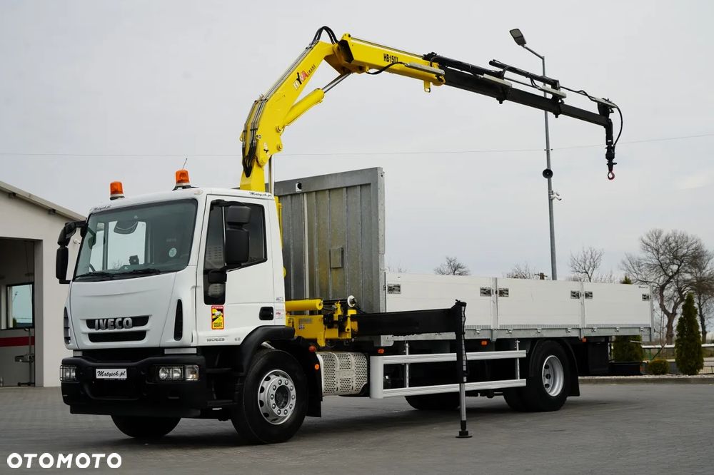 Iveco 180E25 / 4X2 / SKRZYNIOWY 7,5m + HDS HYVA HB150X MAX UDŹWIG 5 200KG / STEROWNIE RADIOWE  / ROTATOR / AUTOMAT - 2