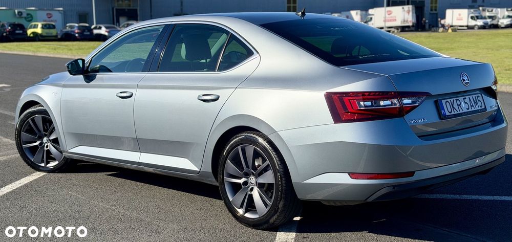 Skoda Superb 2.0 TDI SCR 4x4 L&K DSG - 3