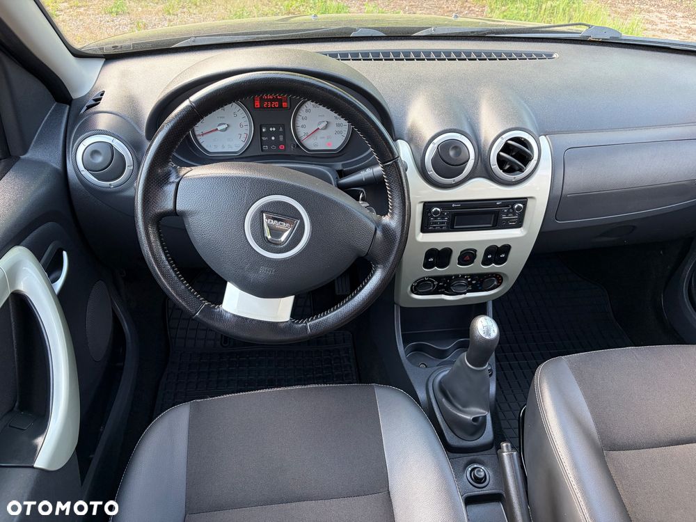 Dacia Sandero 1.2 16V 75 Laureate - 17