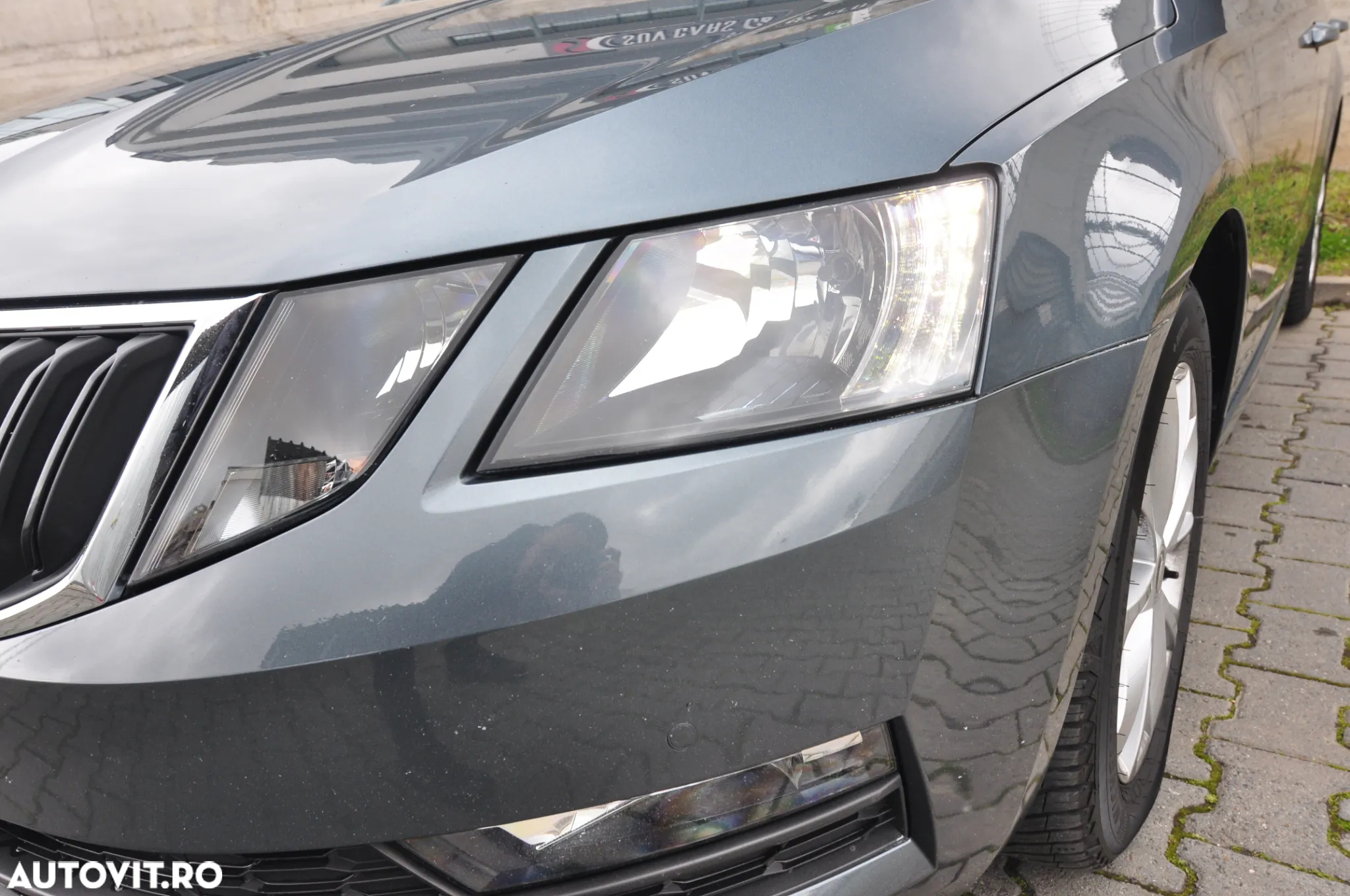 Skoda Octavia Combi Diesel 2.0 TDI Ambition - 11