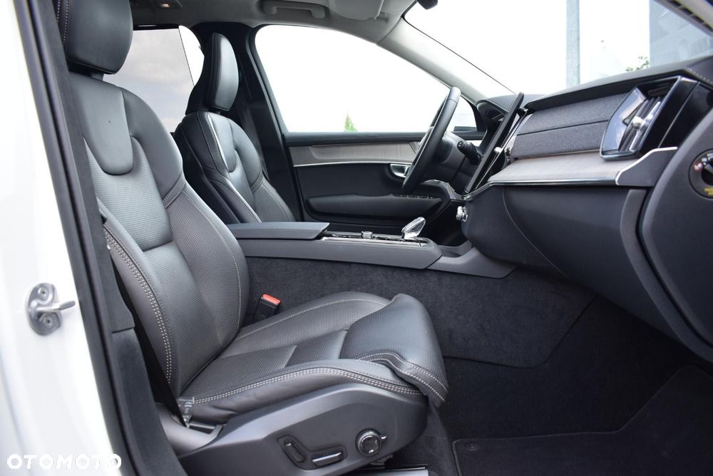 Volvo XC 90 - 26