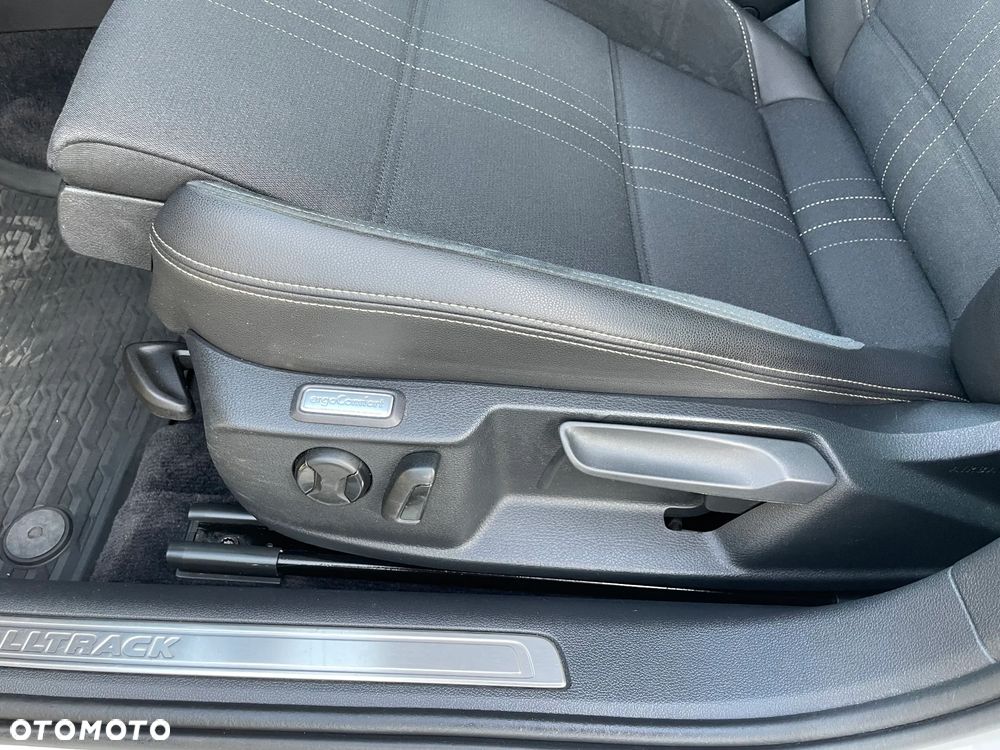Volkswagen Passat Alltrack 2.0 TDI SCR 4Motion DSG (BMT) - 22