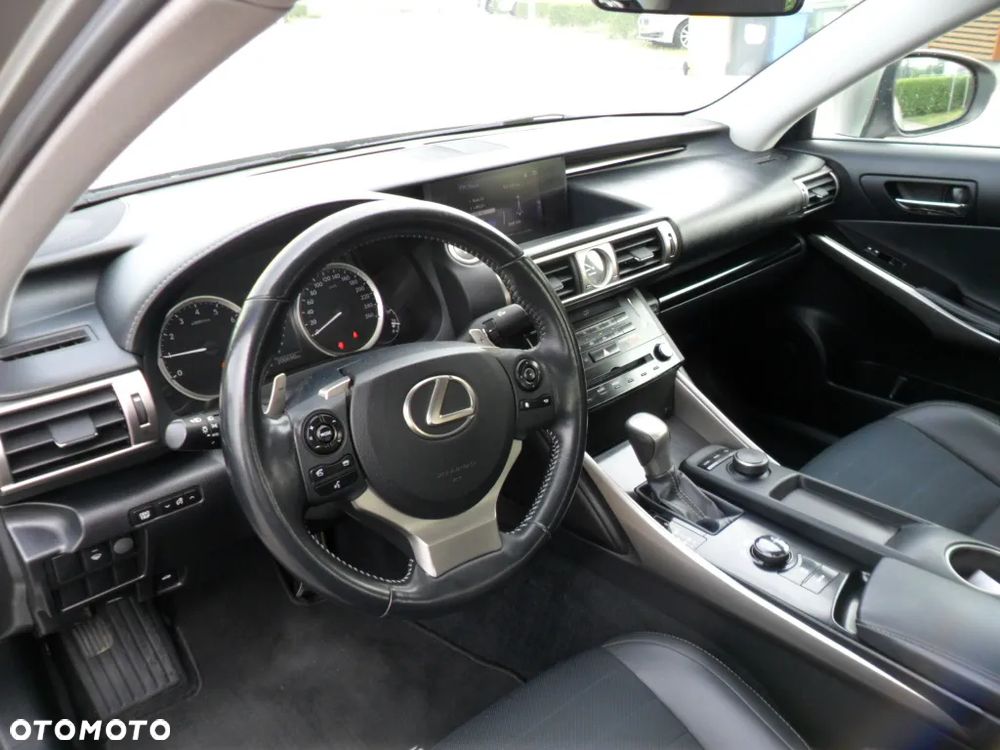 Lexus IS 250 Comfort - 17