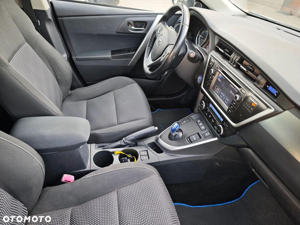 Toyota Auris 1.8 HSD Luna - 12