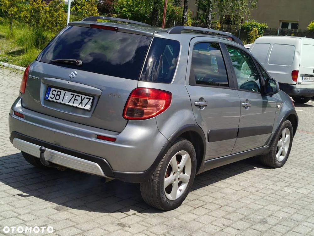 Suzuki SX4 1.9 DDiS DPF 4x2 Comfort - 11