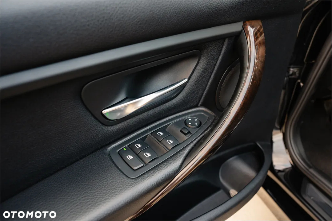 BMW Seria 3 - 22