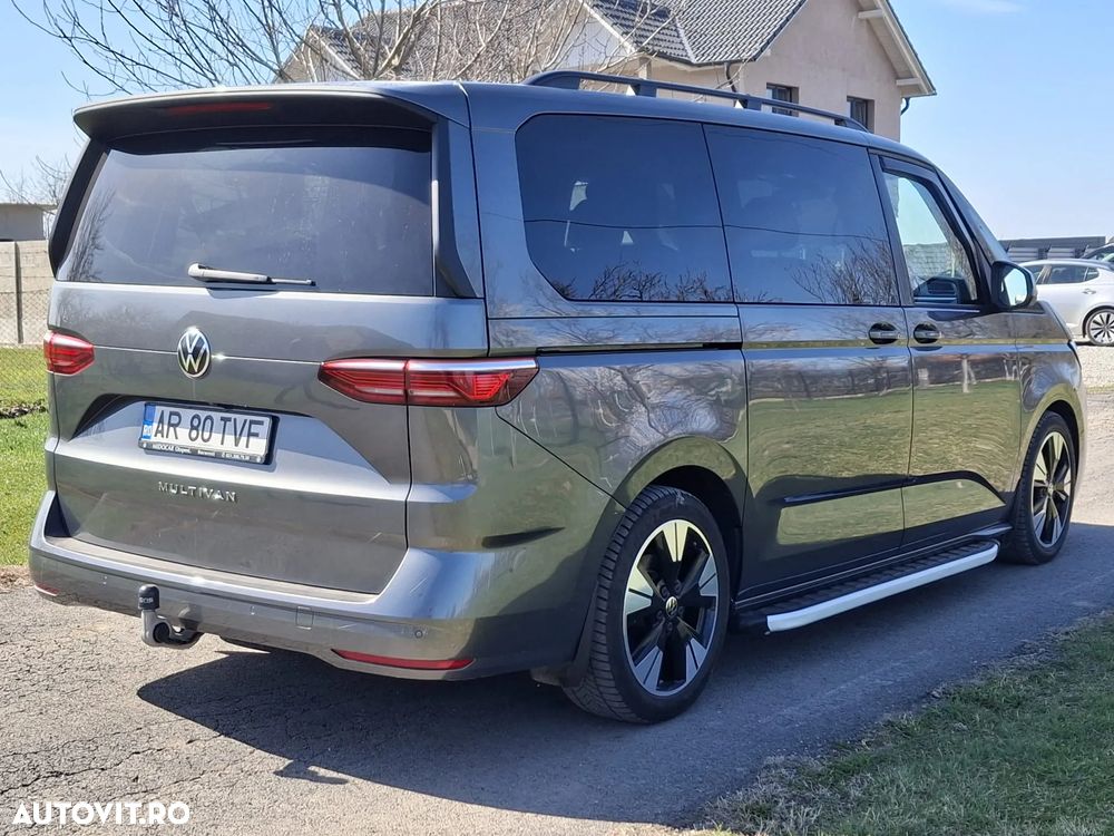 Volkswagen Multivan - 12