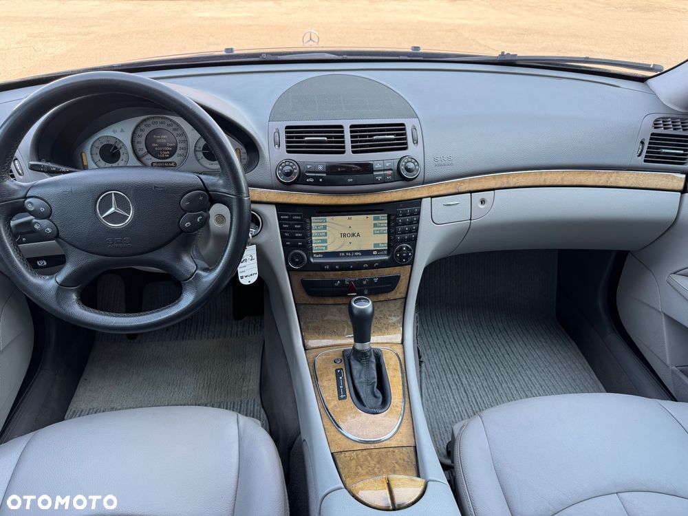 Mercedes-Benz Klasa E - 22