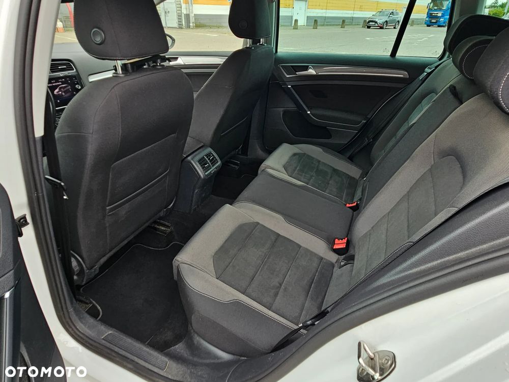 Volkswagen Golf GTD 2.0 TDI SCR DSG - 23