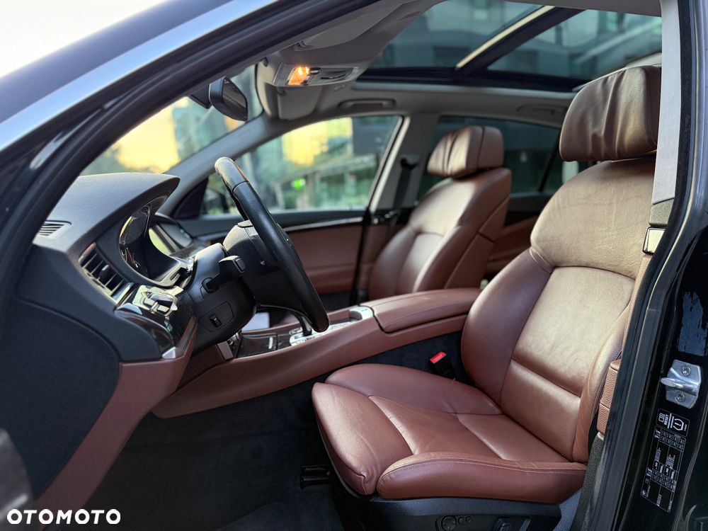 BMW 5GT 520d - 17