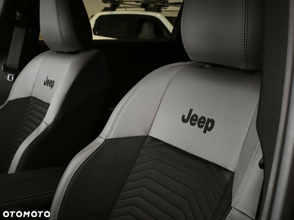 Jeep Compass 1.2 T3 mHEV Altitude FWD DCT - 18