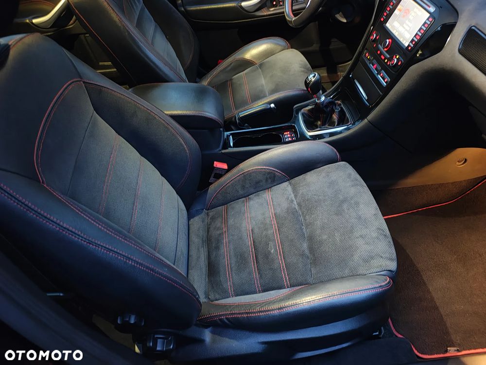 Ford Mondeo 2.0 TDCi Titanium S - 28