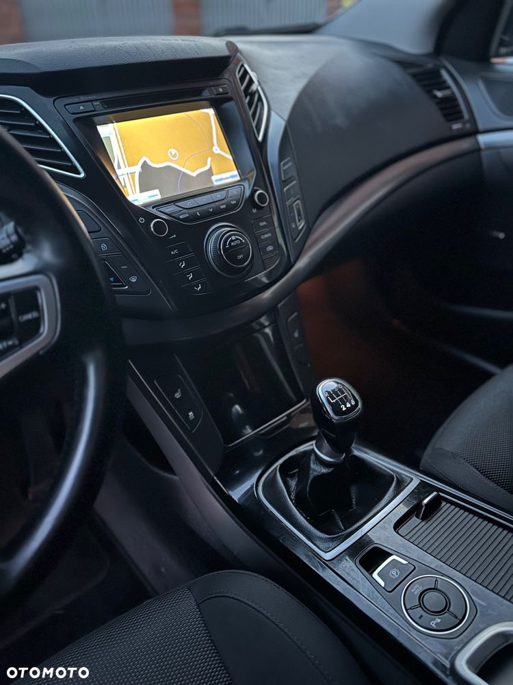Hyundai i40 i40cw 1.6 Fifa World Cup Edition - 31