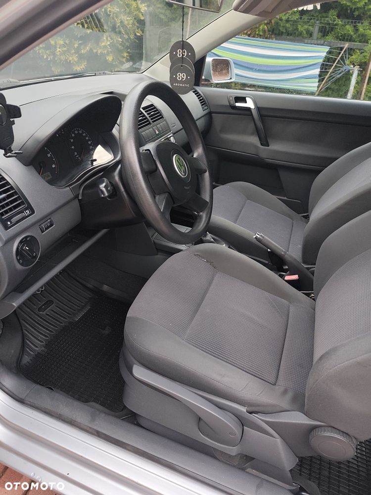Volkswagen Polo - 3