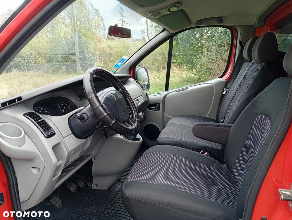 Renault Trafic - 22