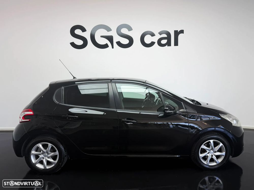 Peugeot 208 1.2 PureTech Style - 6