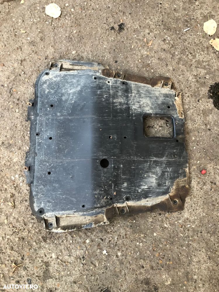 Scut motor plastic Dacia Logan II 1.0 SCE 54KW 73CP 2019 - 3