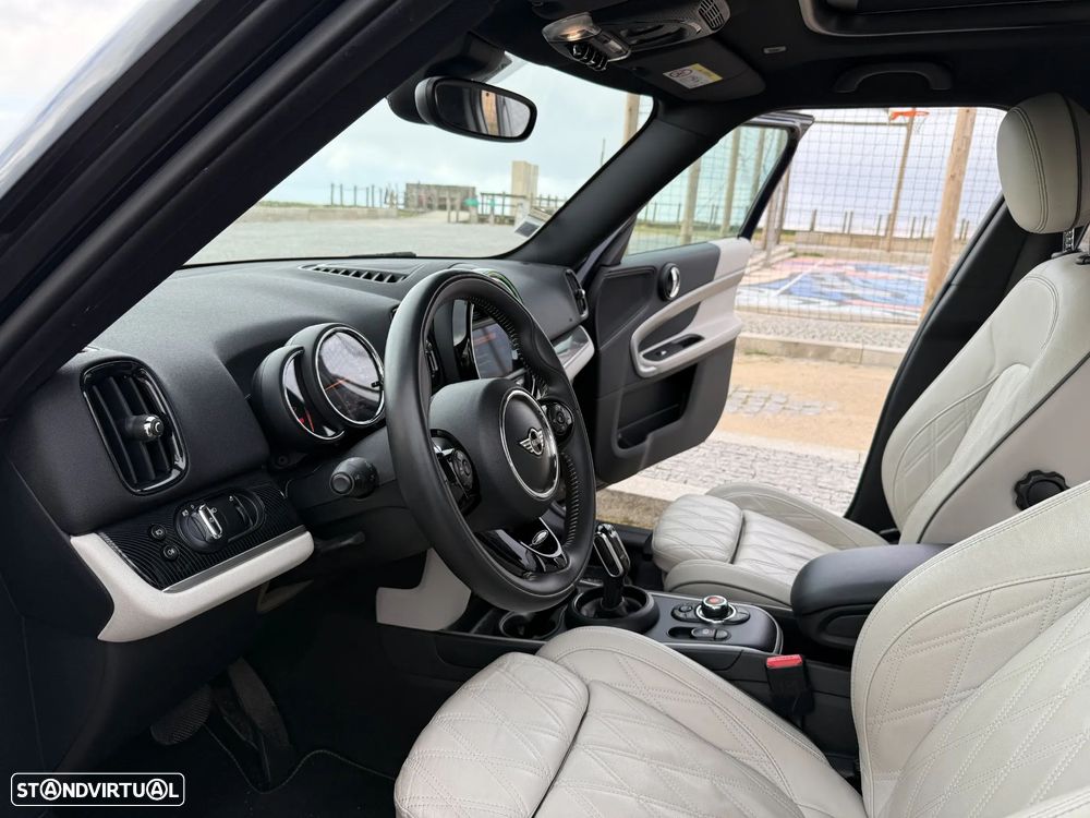MINI Countryman Cooper SD Sport Edition Auto Desportiva - 13